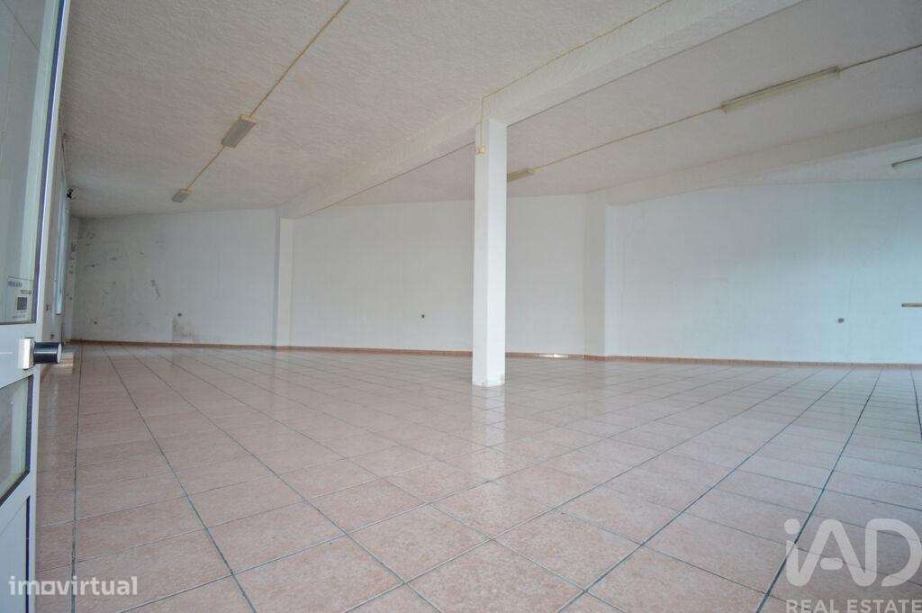 Loja / Estabelecimento Comercial em Espinhal de 436,00 m2 - Grande imagem: 2/15