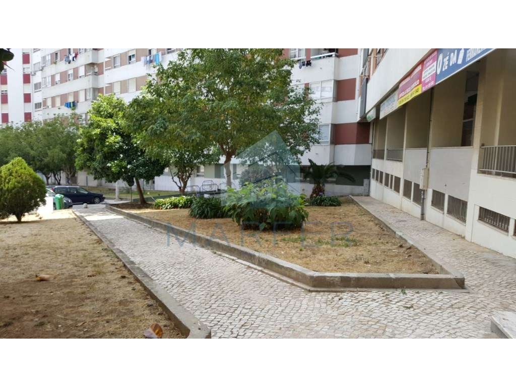 Escritório em Galerias Comerciais - Grande imagem: 2/4