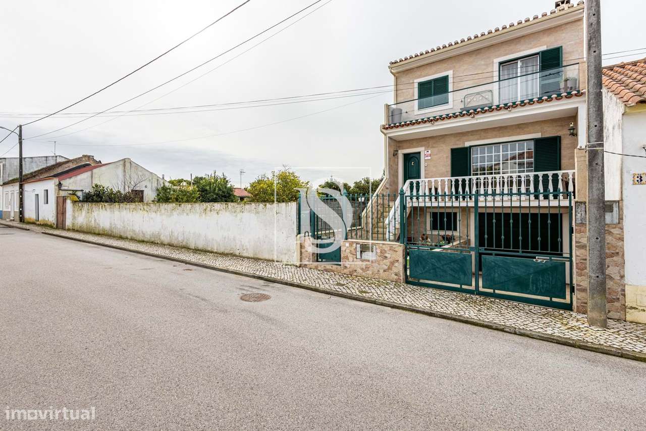 ✨ Moradia T3 de Excelência com Piscina | Muge – Salvaterra de Magos ✨ - Grande imagem: 4/60