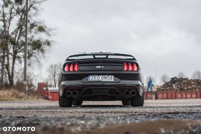 Ford Mustang 5.0 V8 GT - 5