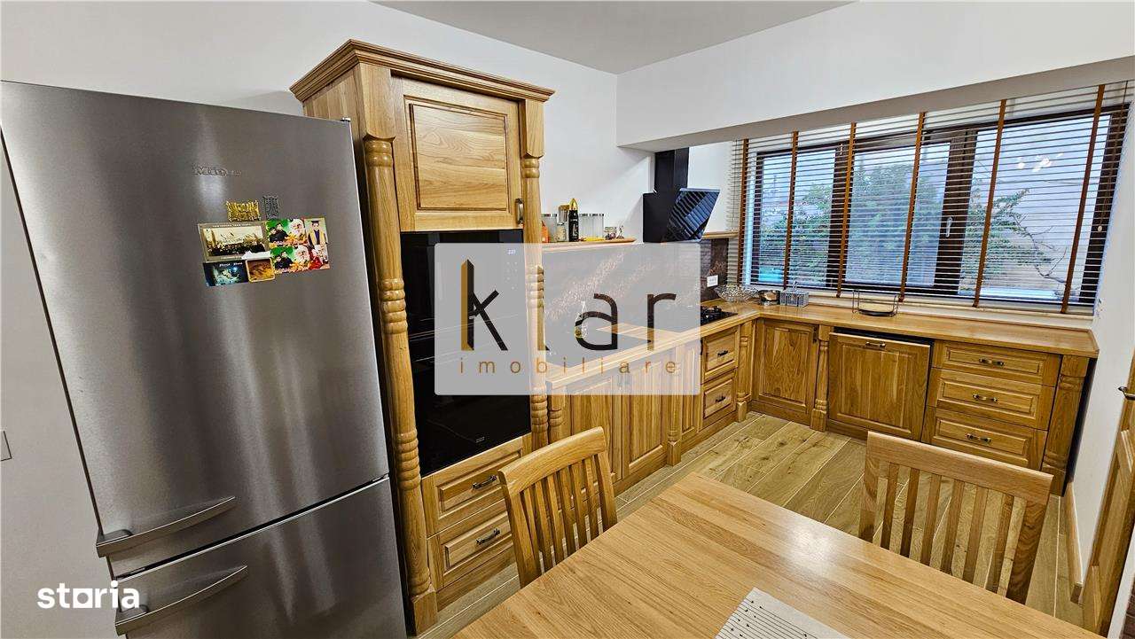 Casa renovata 200mp pe 2 niveluri,parcare, curte cu foisor,Centru, zon - Imagine principală: 3/20