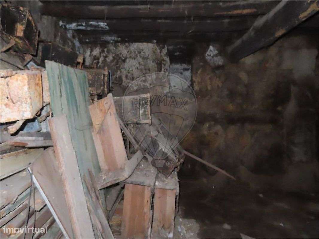 Moradia T0 para venda-6