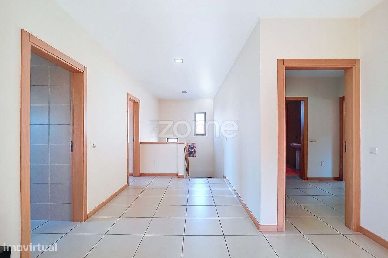 Excelente Moradia T5 + 1 em Vagos-19