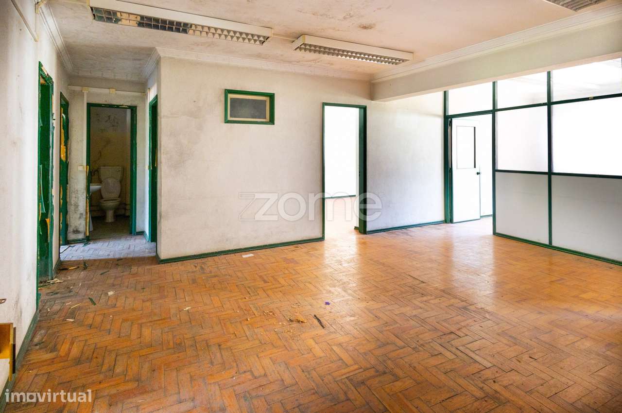 Prédio 4 Pisos |Loja|Garagens| Centro Arganil | Investimento-10