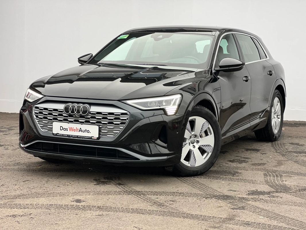 AUDI Q8 Advanced 50 e-tron quattro 2023MY