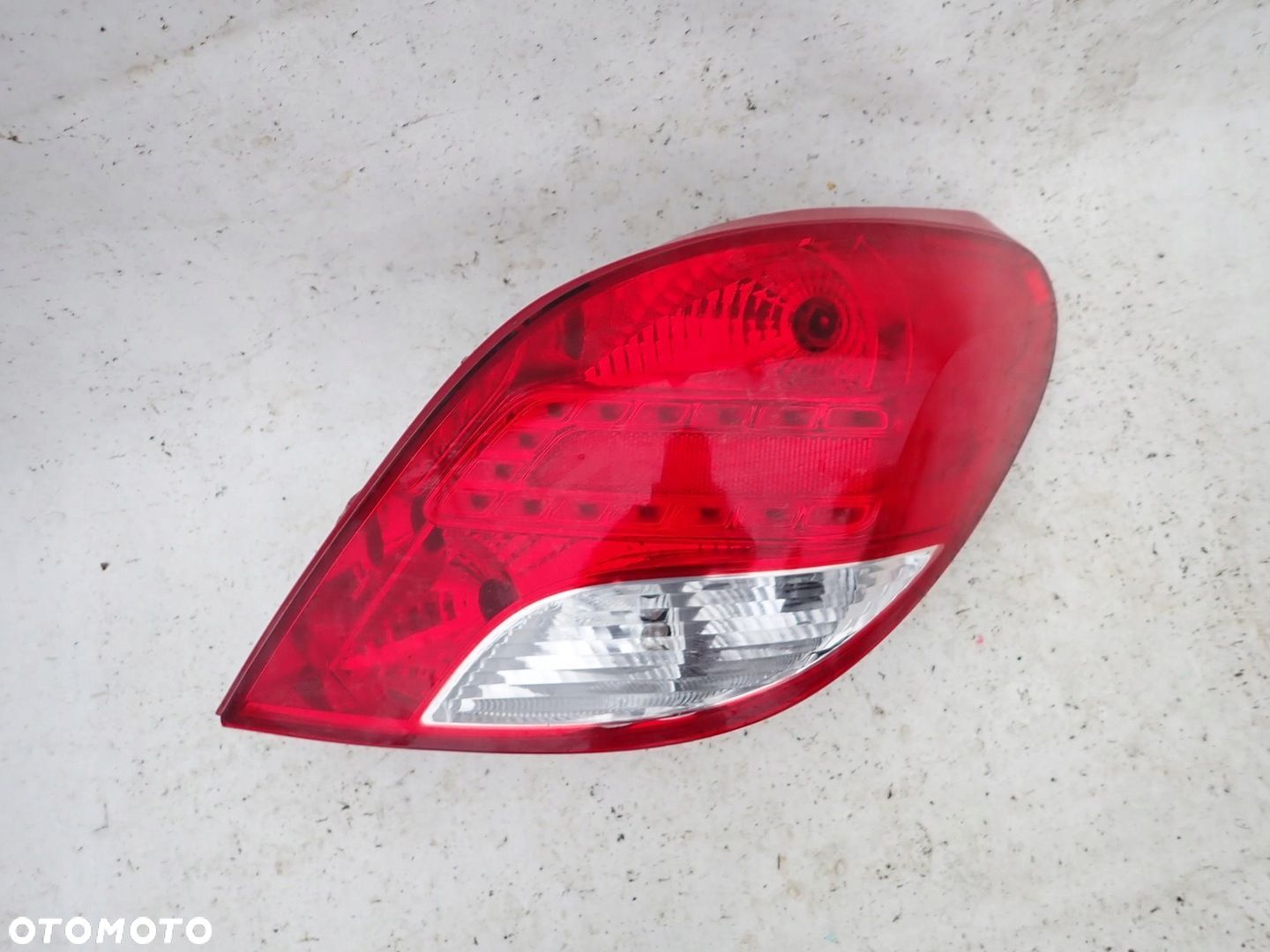 PEUGEOT 207 CC LIFT 09-12 LAMPA TYŁ TYLNA PRAWA - 1