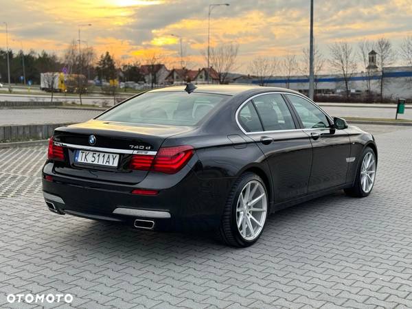 BMW Seria 7 740d xDrive - 28