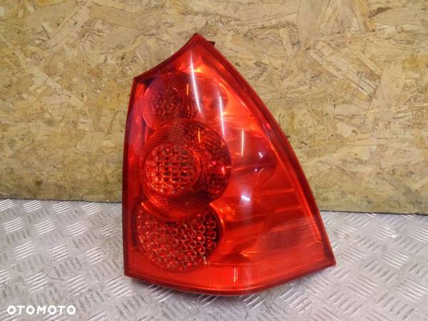 LAMPA PRAWY TYŁ PEUGEOT 307 FL KOMBI SW 05- - 2