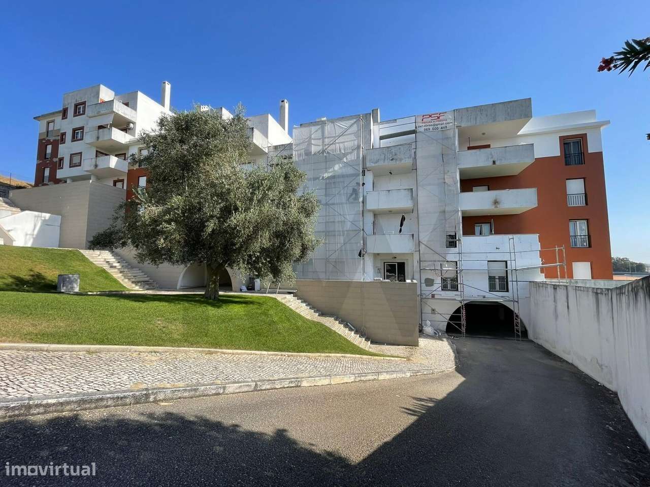 APARTAMENTO T3 EM CONDOMÍNIO EXCLUSIVO NA AZAMBUJA - Grande imagem: 4/21