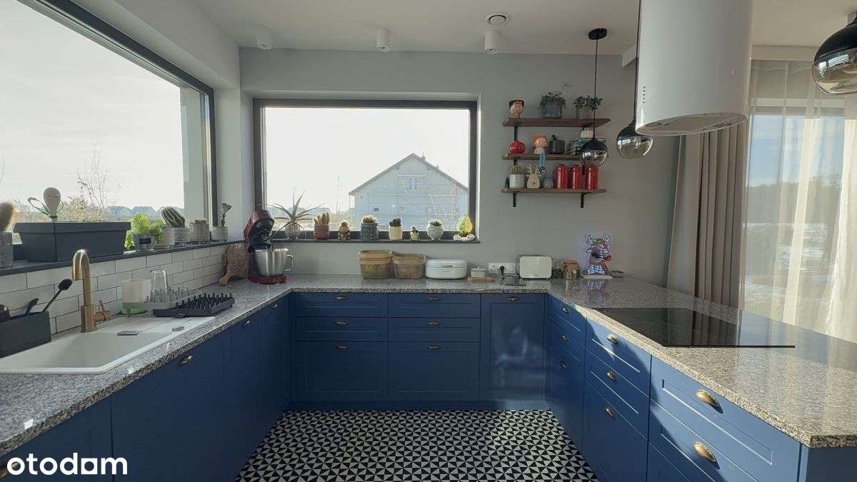 wolnostojący / las / cisza / fotowoltaika / klimat-2