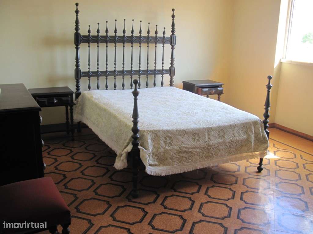 Moradia Térrea T3 com Garagem e Amplo Logradouro - Centro do Samouco-12