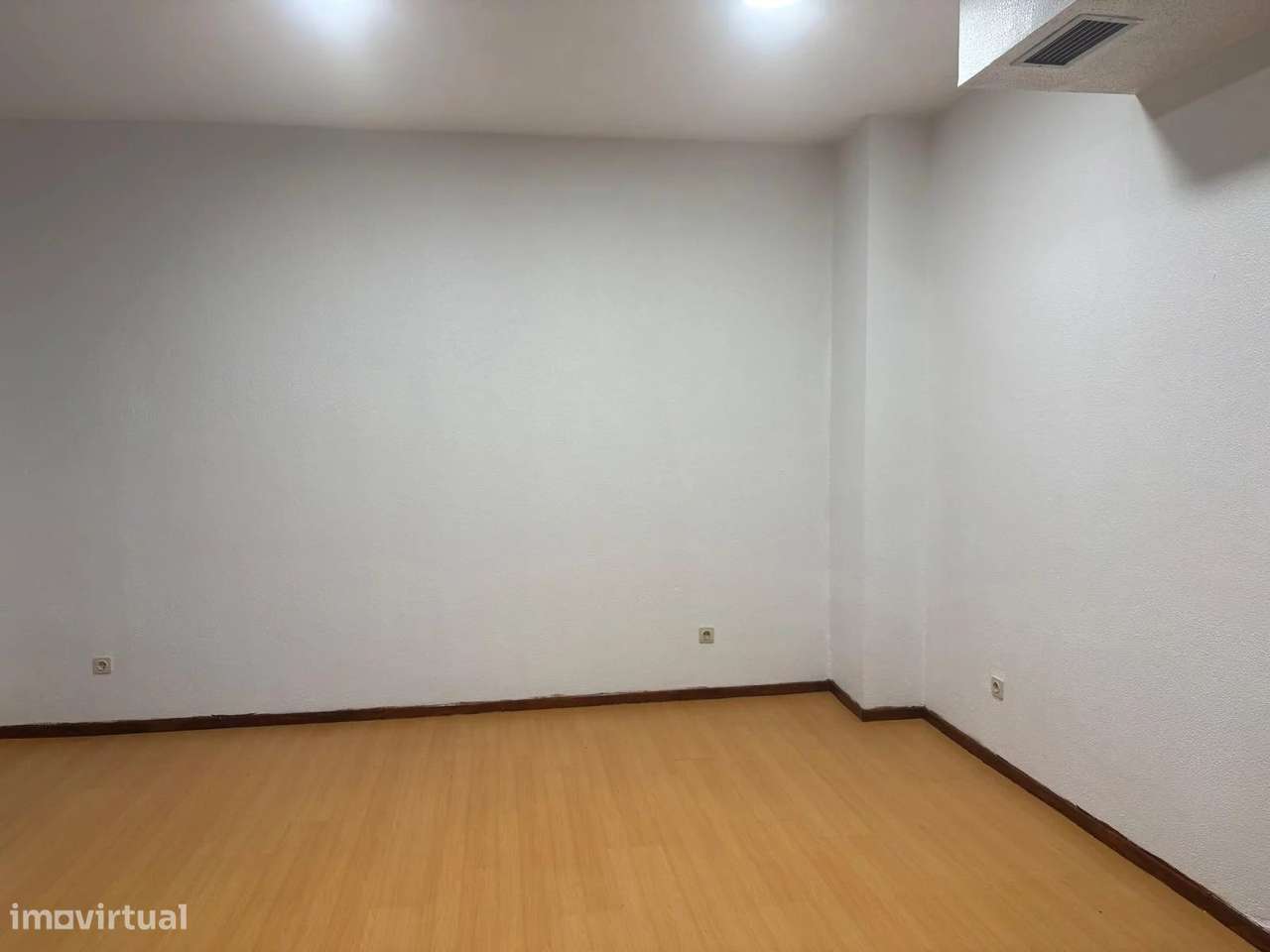 Loja 28 CCParque - escritório ou atelier em Matosinhos - Grande imagem: 3/12