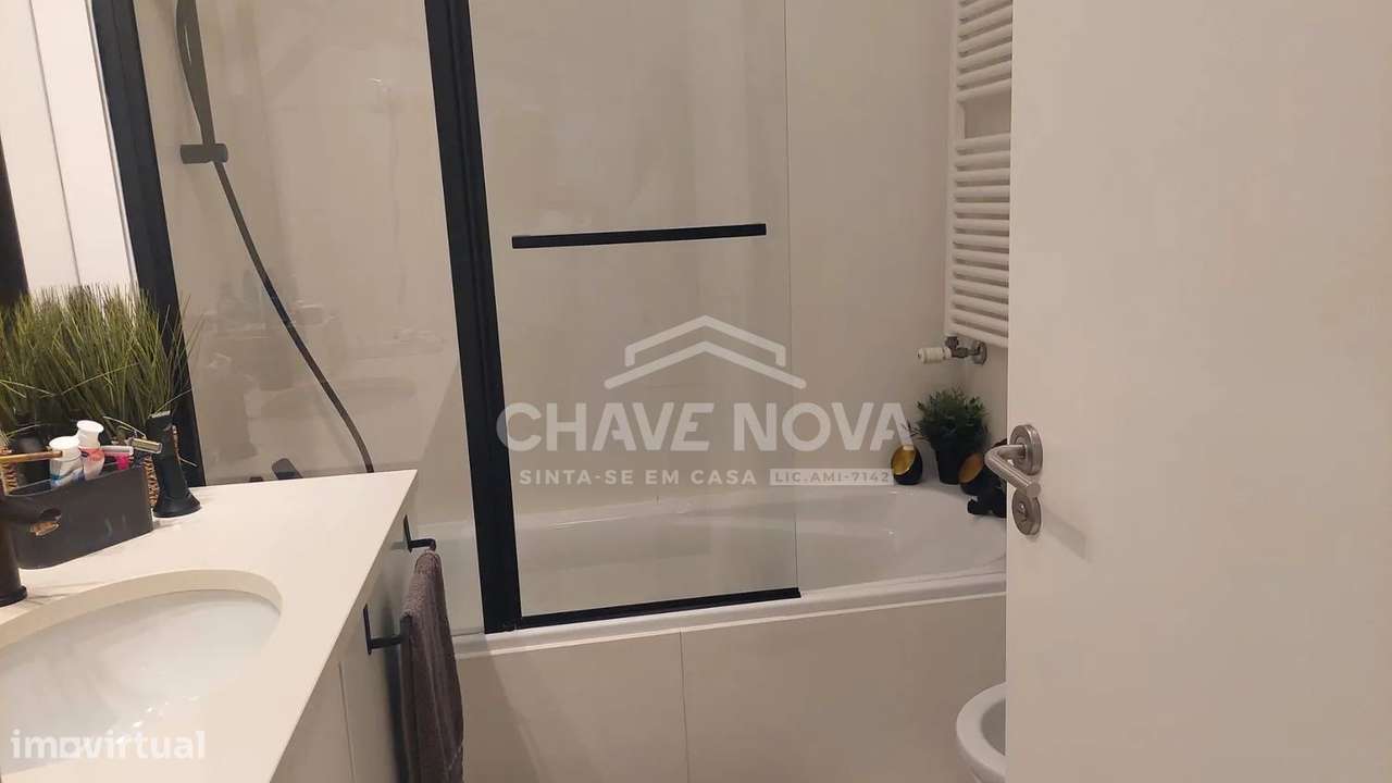 T1 em Cond.Fechado c/jardim e piscina em Mafamude-18