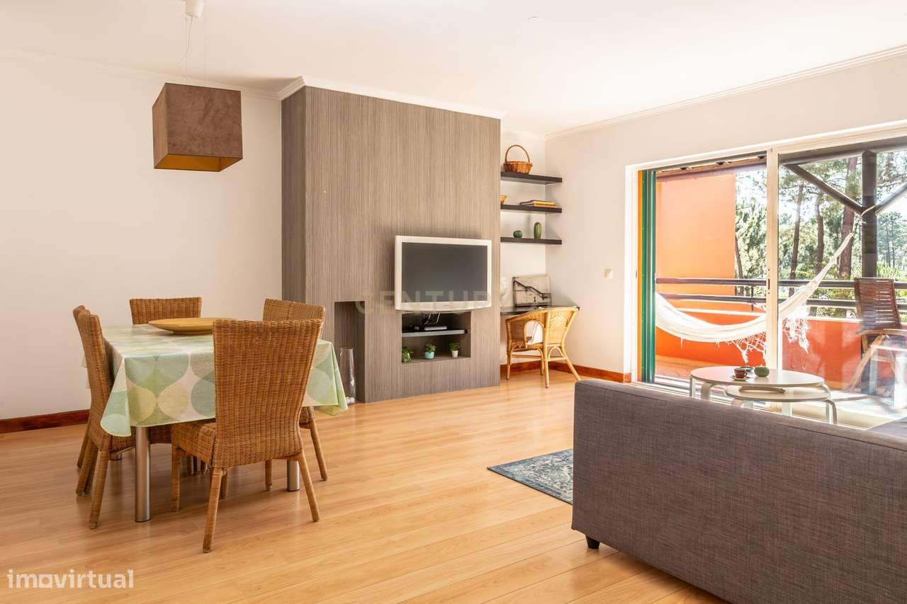 Apartamento T2 com Varandas, mobilado, na Herdade da Aroeira, Almada - Grande imagem: 4/33