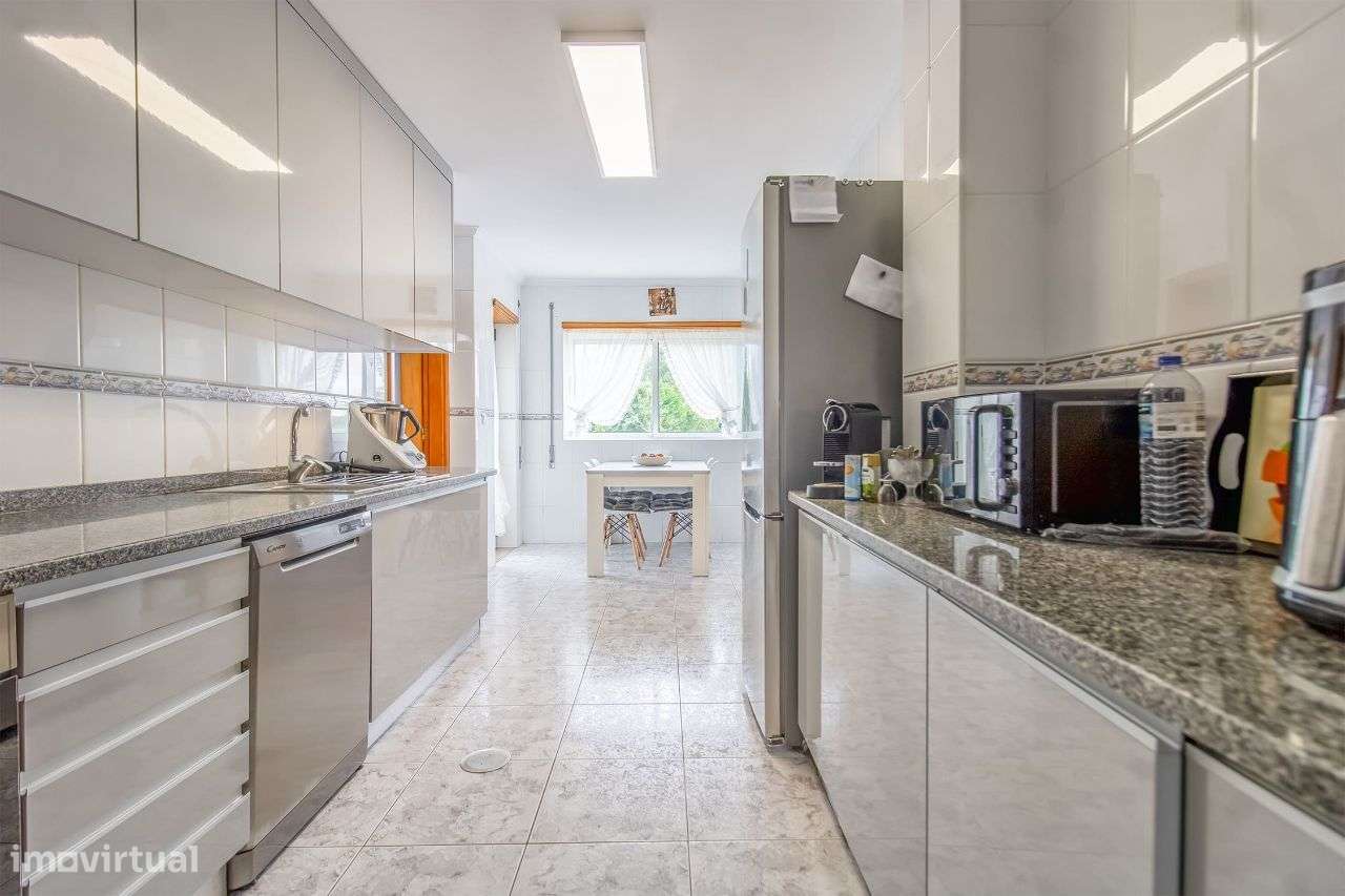 Apartamento T3 no Castêlo da Maia (ISMAI)-8