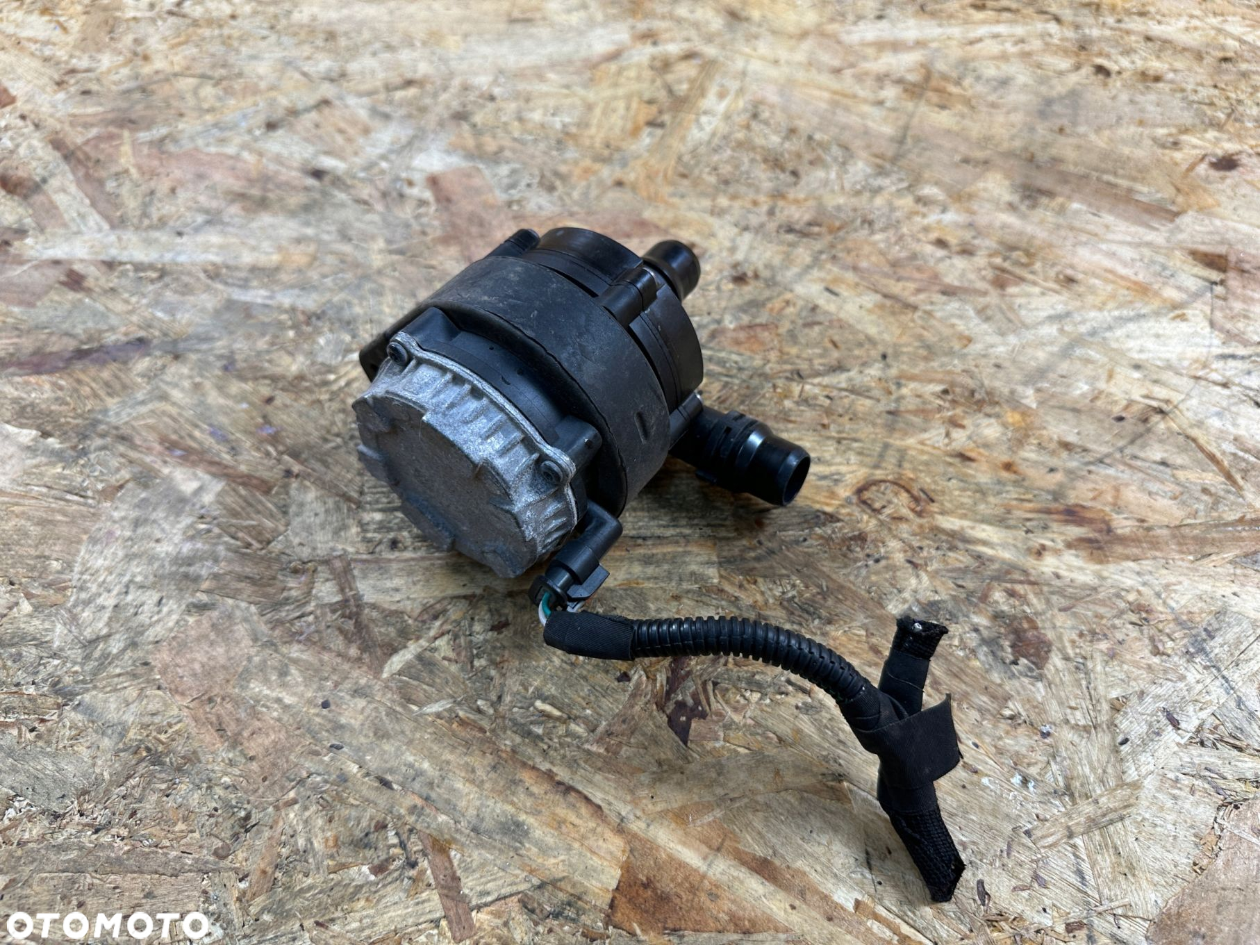 DODATKOWA POMPA WODY OPEL E-CORSA F E-MOKKA II PEUGEOT E-208 II 9827567880 - 8