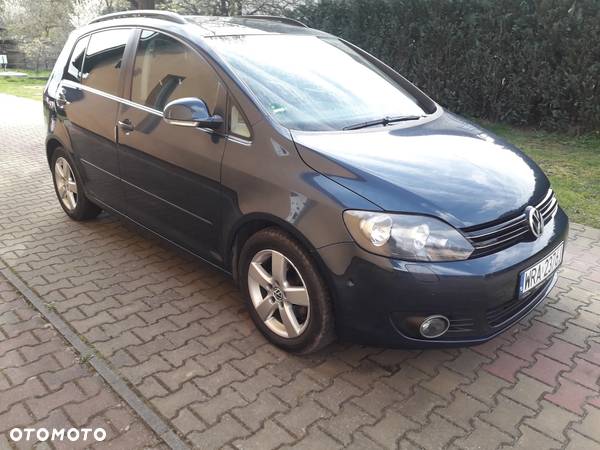 Volkswagen Golf 1.6 TDI DPF BlueMotion - 16