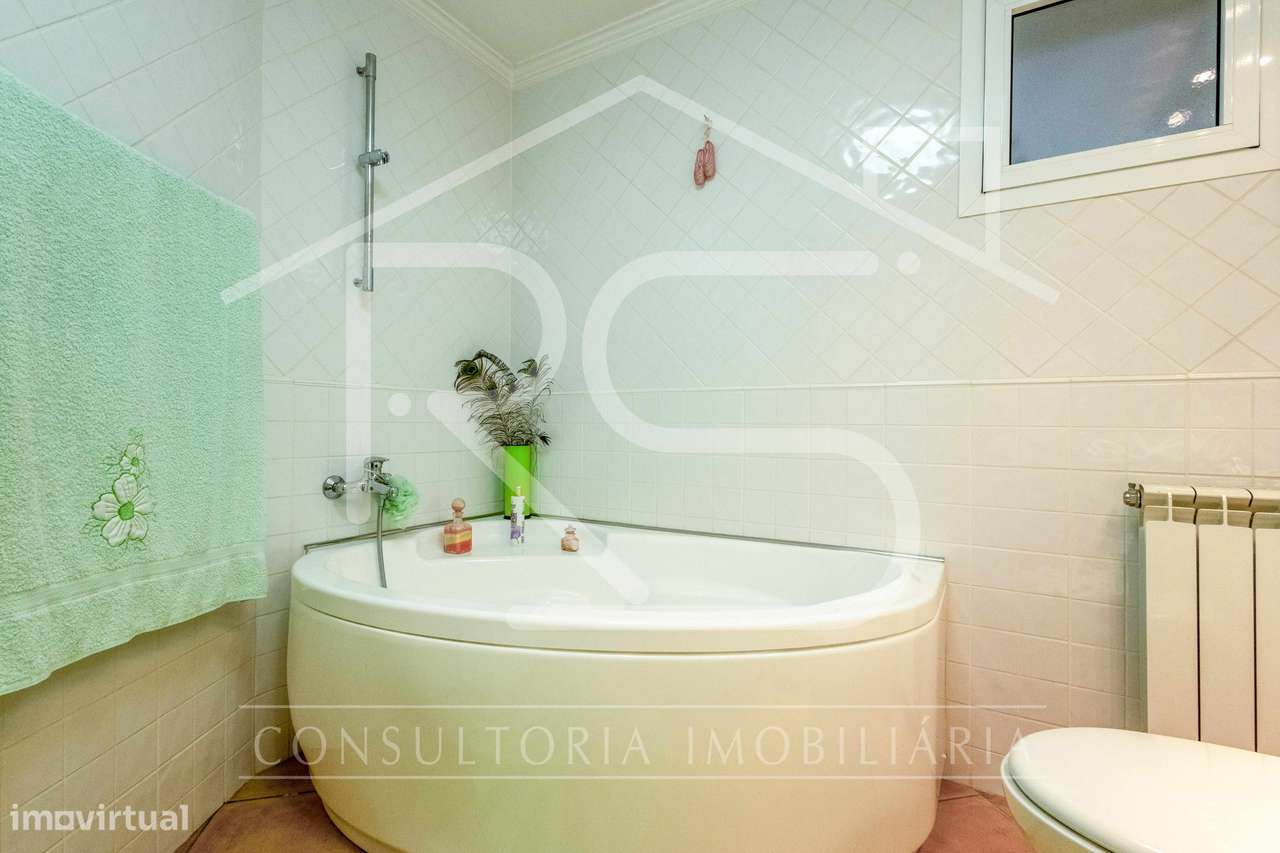 Moradia  T3 com Piscina, Landim, Famalicão-38