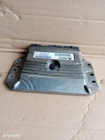 Komputer sterownik silnika Renault Megane II 8200509552 8200509516 - 2