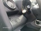 Toyota RAV4 2.0 VVT-i Sol - 24