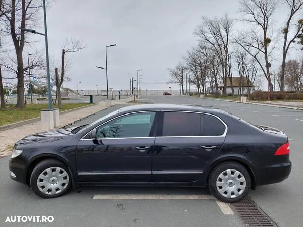 Skoda Superb 2.0 TDI Elegance - 1