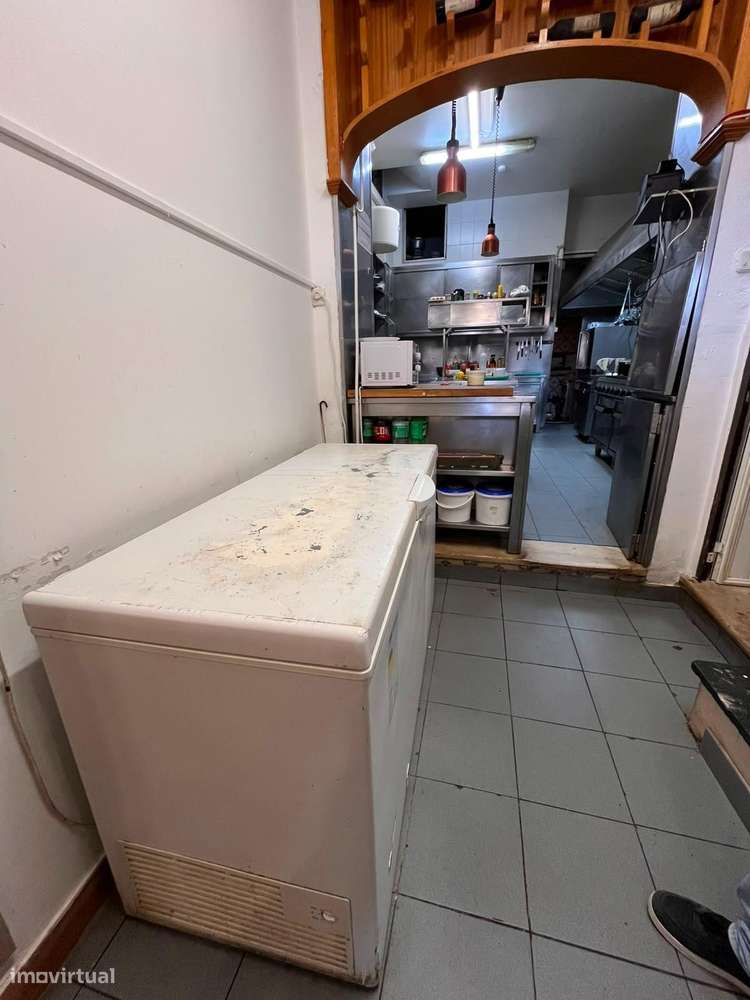 Restaurante totalmente equipado para Trespasse no Areeiro-17