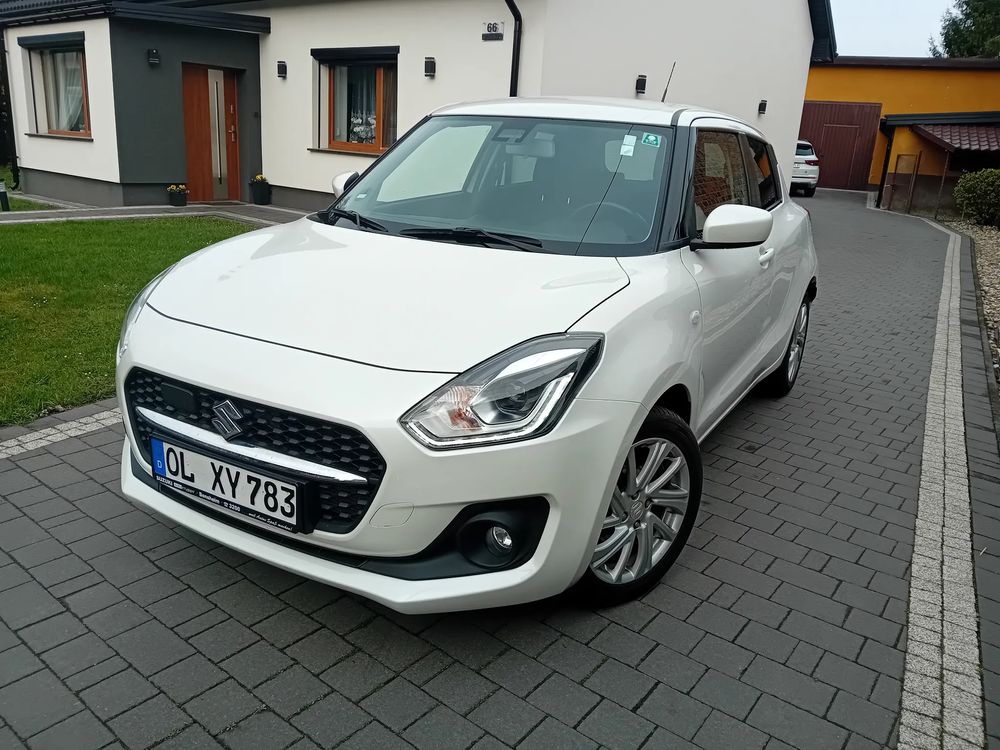 Suzuki Swift VI 1.2 Dualjet Hybrid CVT Comfort 2021