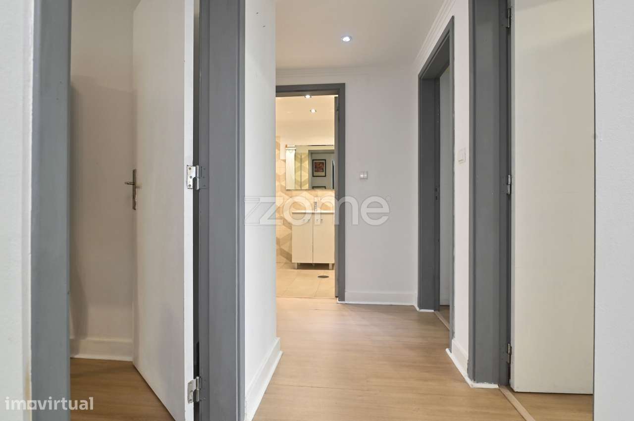 T3 remodelado a poucos metros do mercado de Tires - Grande imagem: 3/21