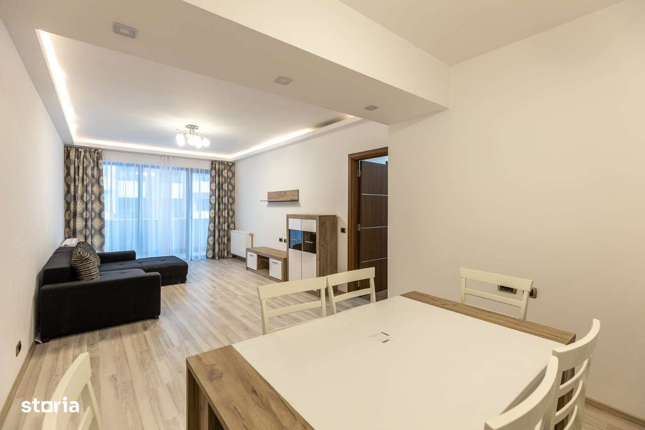 Coresi-Isaran apartament foarte spatios, 2 bai - Imagine principală: 1/12