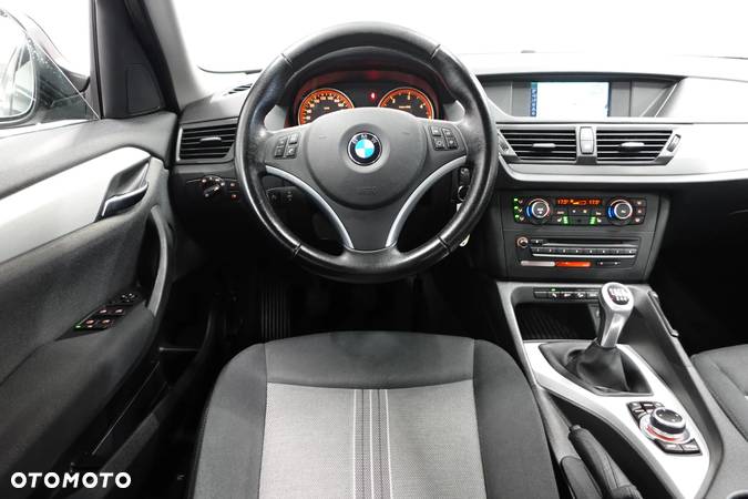 BMW X1 xDrive18d - 31