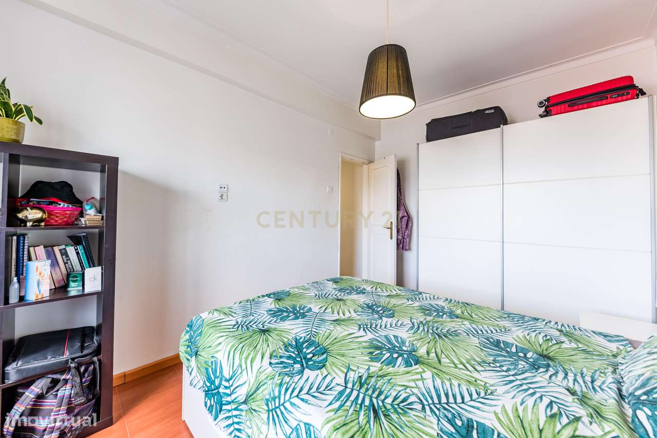 Apartamento T3 à Venda em Almada, Laranjeiro-14