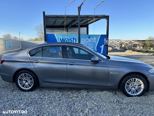 BMW Seria 5 530d xDrive AT - 5