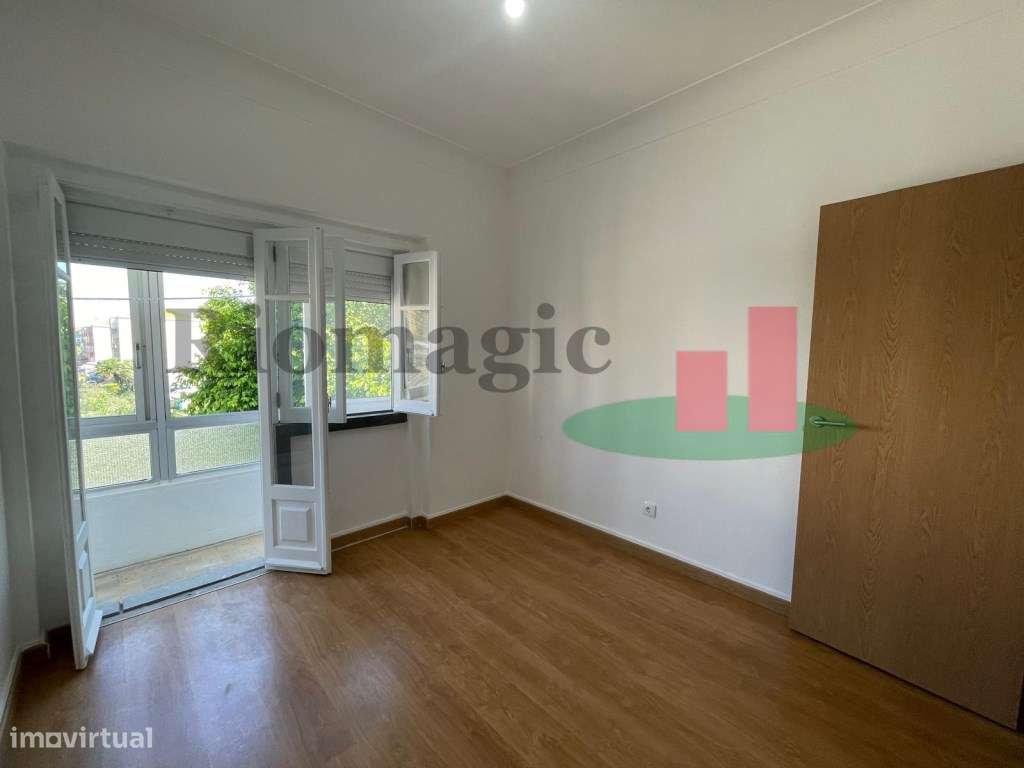 Apartamento T4 - Rio de Mouro-14