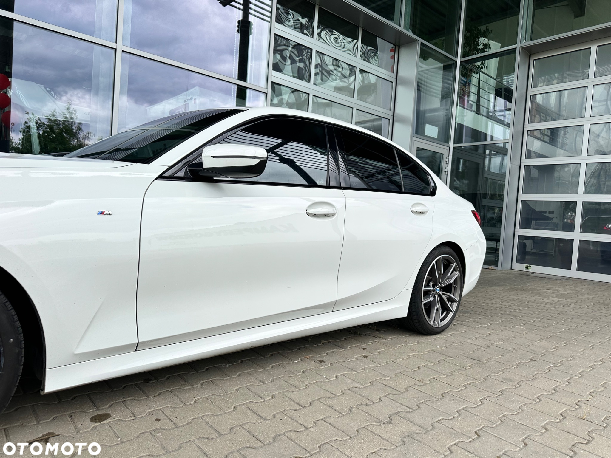 BMW Seria 3 320d xDrive M Sport - 4