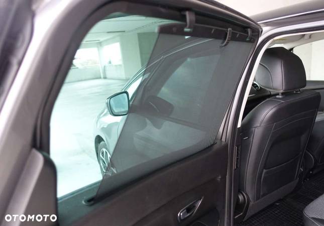 Renault Grand Scenic - 16