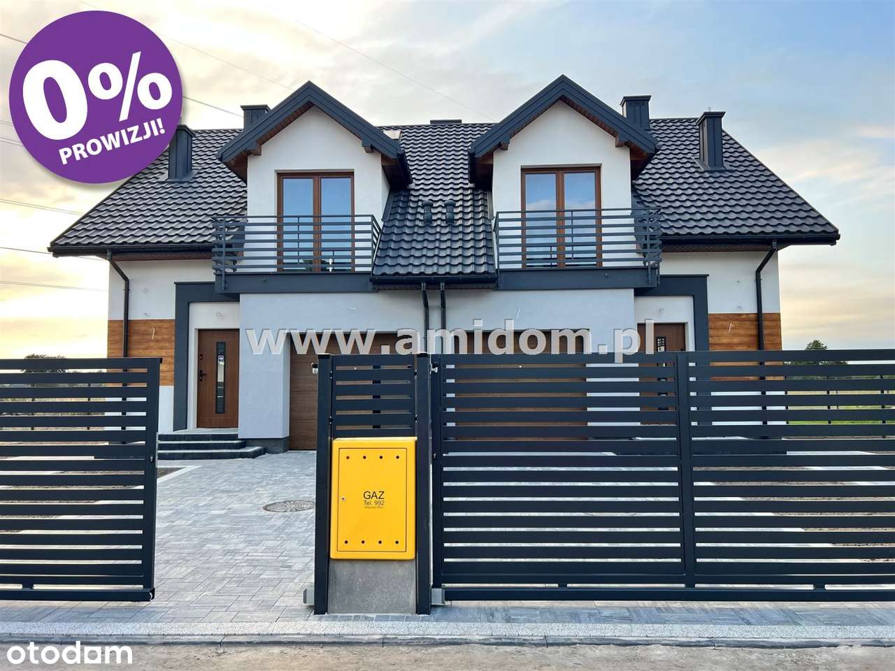 Nadbiel,dom w zabudowie bliżniaczej z garażem-0