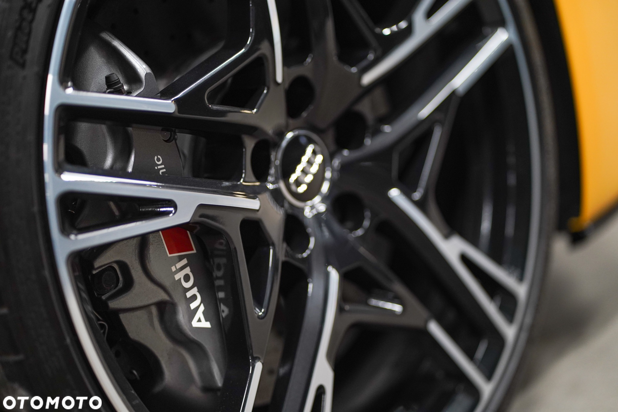 Audi R8 V10 Quattro Performance - 7