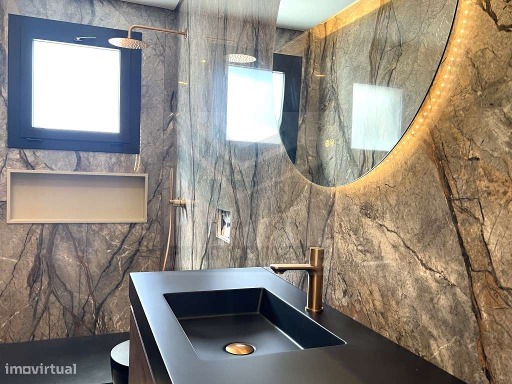 CHARMOSA! Moradia Construção NOVA Isolada, Azeitão! Central!-13