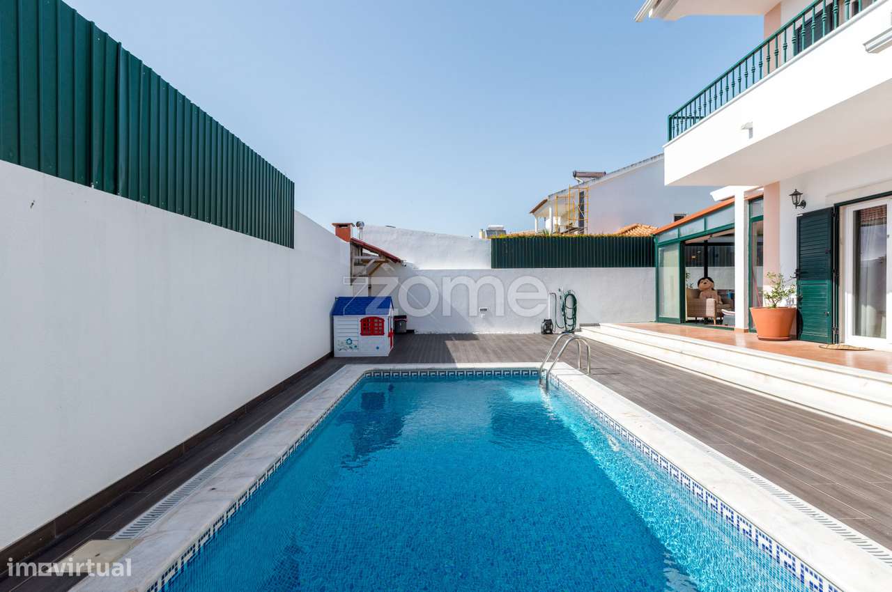 Moradia T4+1, com piscina-33