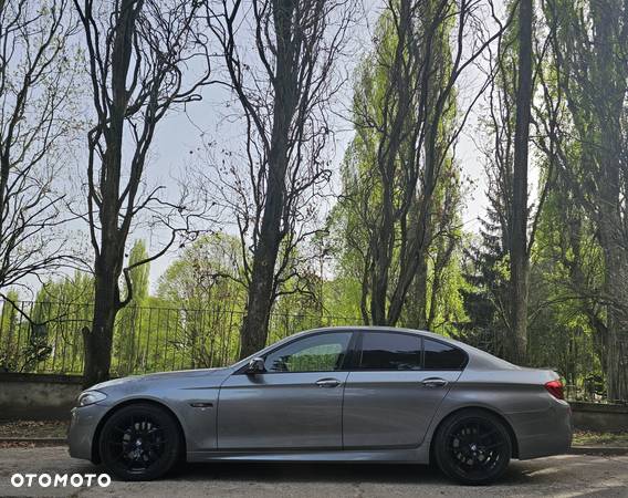 BMW Seria 5 535i xDrive - 13