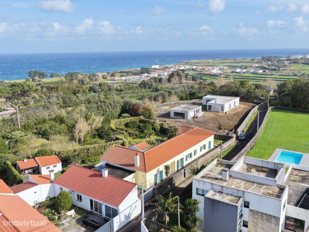 Moradia V4 Isolada com 3 Suites - São Vicente Ferreira, Ponta Delga...-33