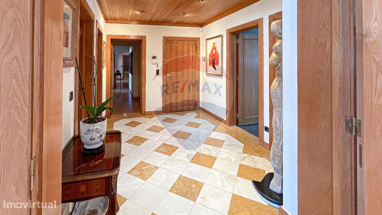 Apartamento T6 para venda - Grande imagem: 4/27