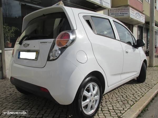 Chevrolet Spark 1.0 LS Bi-Fuel - 14