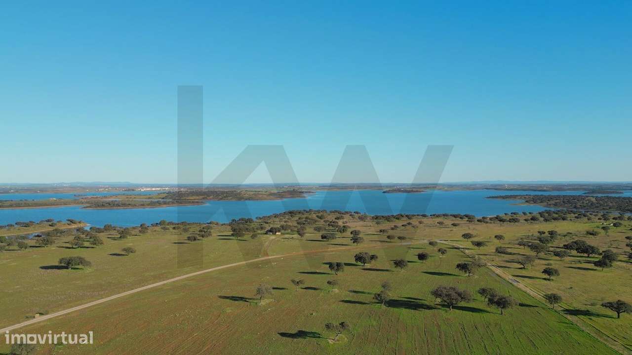 Herdade Exclusiva Junto à Barragem do Alqueva – Investimento Turístico-9