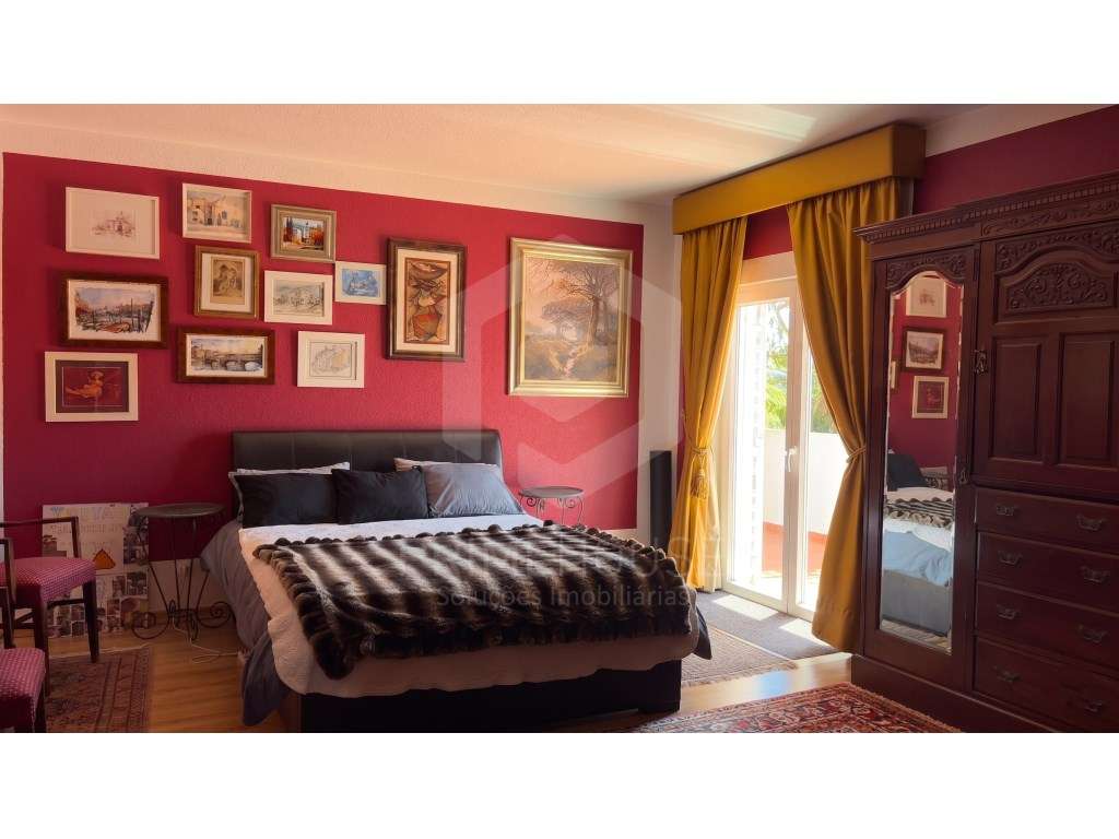 Villa T9 Exclusiva em Ferragudo com Alto Potencial de Rendimento-46