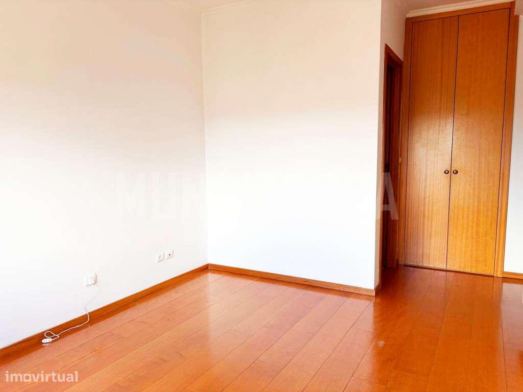 Apartamento T4 S. Vitor-14