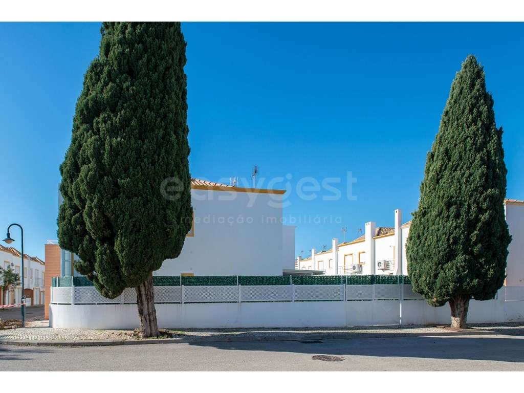 Moradia T4, de gaveto, com piscina em Vila Nova de Cacela - Grande imagem: 5/34