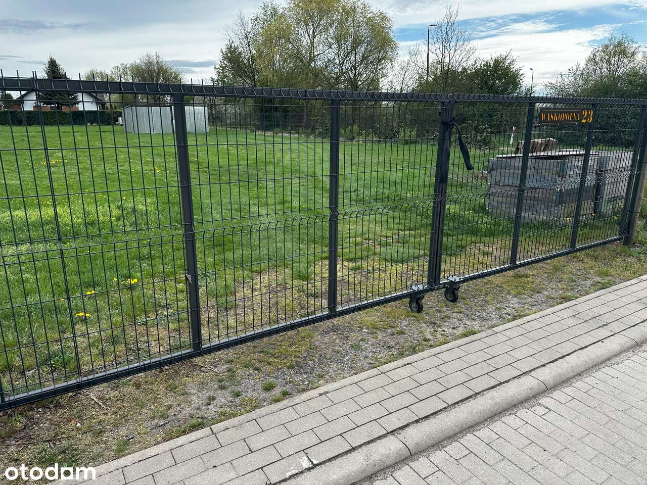 Działka budowlana wraz z pozwoleniem na budowę - Jelcz Laskowice - Pełny obrazek: 5/11