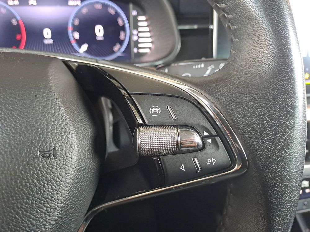 SKODA SCALA Virtual Cockpit Comfort Tech Grzana Kierownica ACC Indukc 1,5TSI 150KM