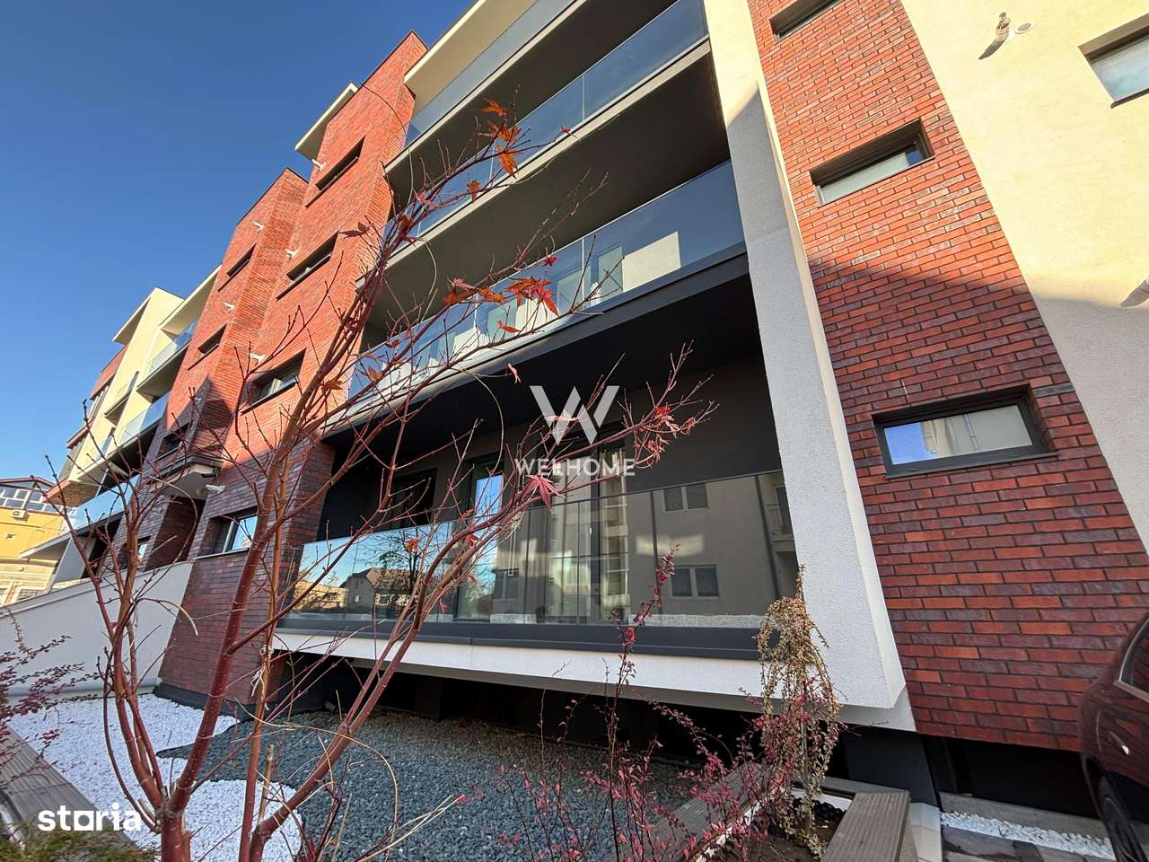 Apartament PREMIUM 3 camere cu GARAJ si boxa - zona Centrala - Imagine principală: 2/20